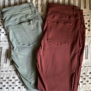 🌿2/$20🌿 Maurices Green + Burgundy Jeans